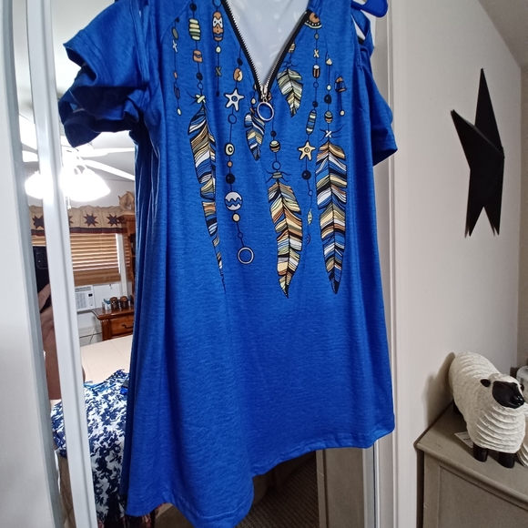 Beautiful Native American style cuts down sleeves NWOT - Picture 3 of 4